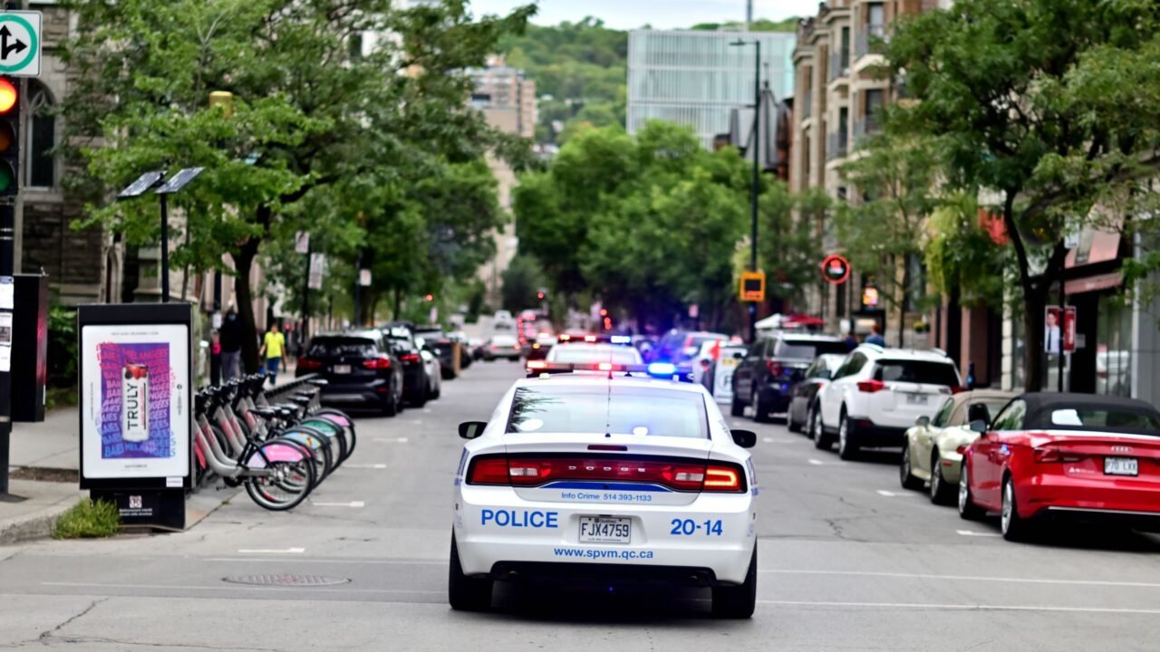 Montreal Police Pursue Suspects After Officer-Involved Shooting