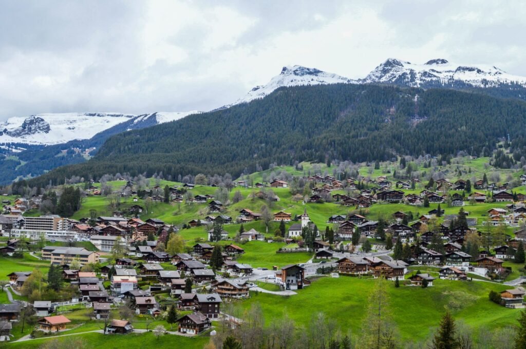 Switzerland Rejects Measure to Cap Population at 10 Million, Projections Show