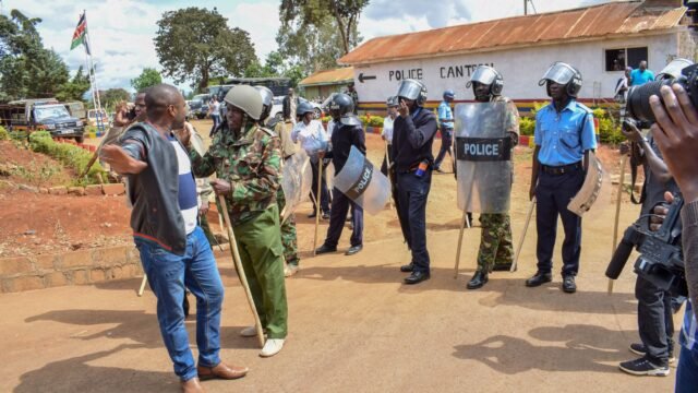 U.S. Ebola Unit Sparks Fury, Protests and a Political Crisis in Kenya