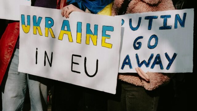 Ukraine Turns to Europe as U.S. Steps Back as Mediator in Peace Talks