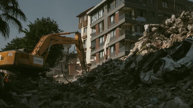 Venezuela Residents Describe Terror as Deadly Earthquake Struck