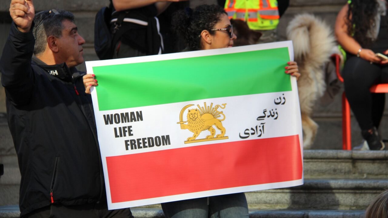 Iran’s World Cup Team Faces Protestors Amidst International Scrutiny