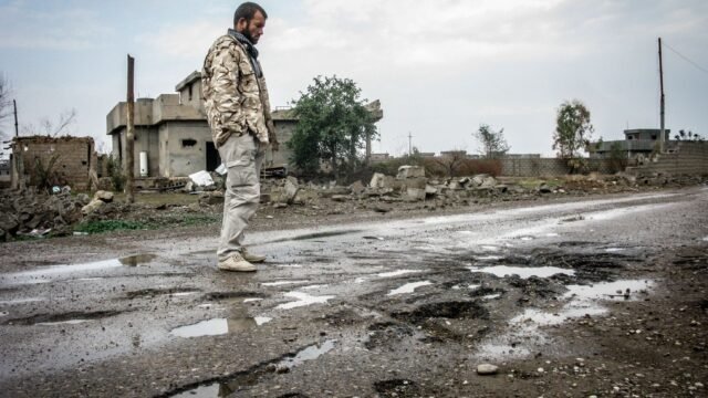 Chaos Breaks Out at Border Crossings in Iraq