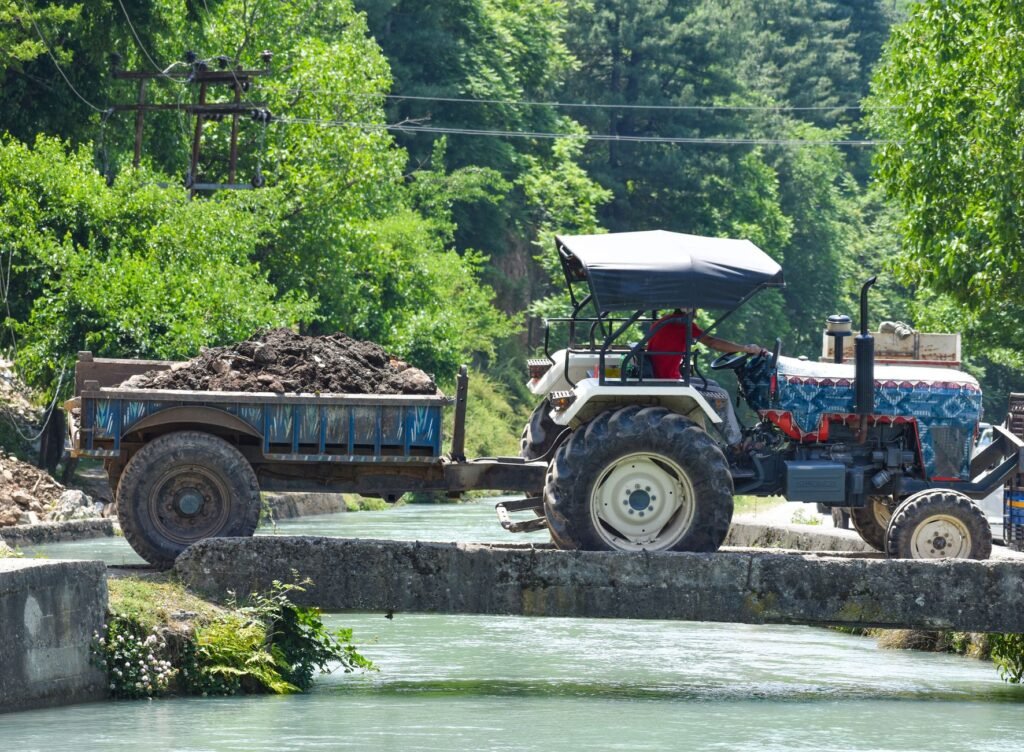 Mehbooba urges special transport plan for Kashmir’s fruit growers