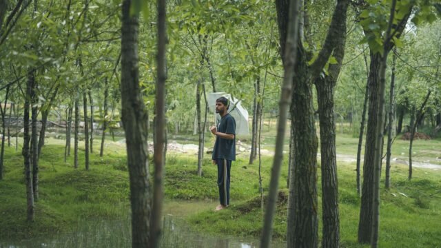 Rains continue across Kashmir for fifth day; flood threat recedes