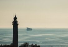 US-Iran Conflict Reignites with Naval Blockade and Escalated Strikes Trump Reimposes Naval Blockade, as U.S. and Iran Escalate Strikes