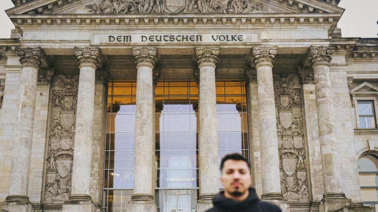 German Political Leader Resigns Over Illegally Obtained Surrogate Child