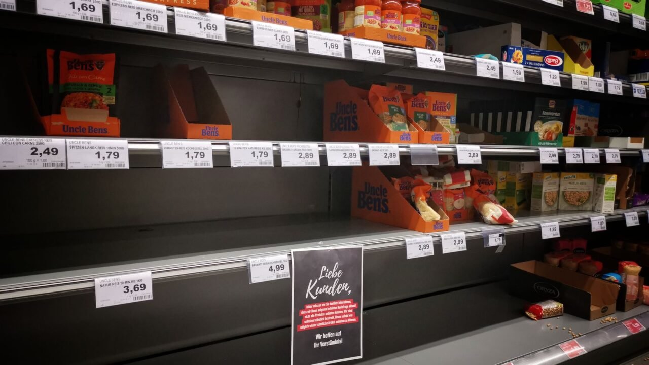 Ukraine’s Supermarkets Face Empty Shelves as Warehouses Become Russian Targets