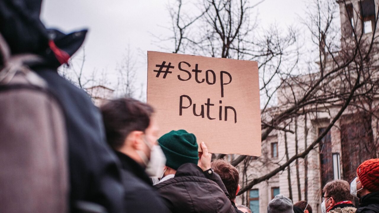 Russia’s Anti-War Party Finds New Voice Amidst Tightly Controlled Elections