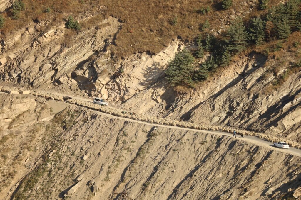 BRO steps up Rajouri-Poonch road restoration work after floods