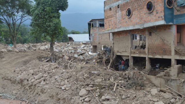 Colombia Quake Chases Teenage Venezuelan Brothers From Their New Home