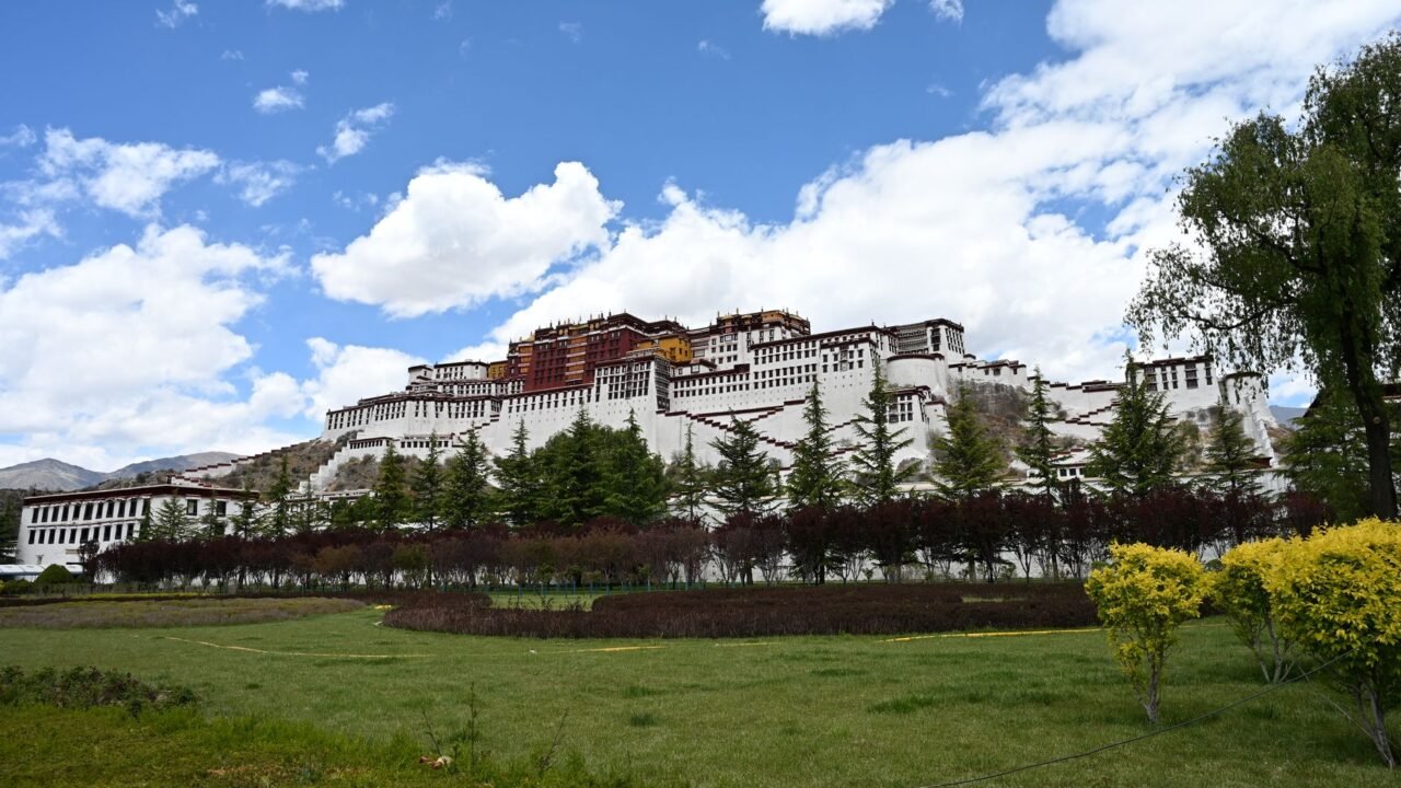 Dalai Lama Revisits Ladakh Campus He Inaugurated 32 Years Ago
