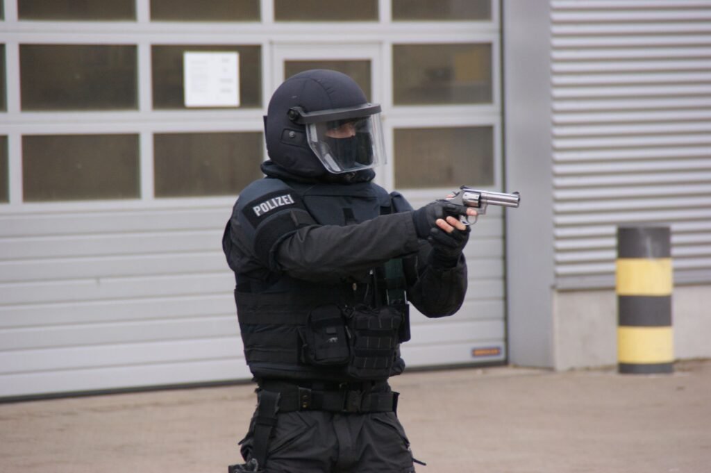 Germany Identifies a Plot After Finding a Weapons Cache, but Names No Culprit