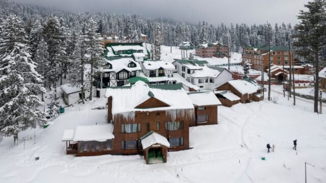 J&K High Court dismisses contempt of court notice against Shopian DC