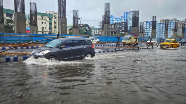 Jammu battles waterlogging as heavy rain disrupts normal life