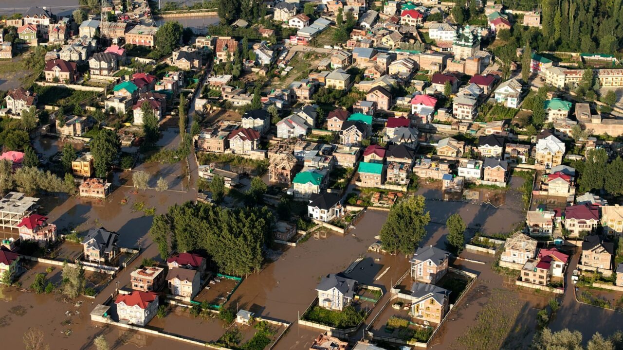 Kashmir Reels from Heavy Rains, Flash Floods; More Showers Expected