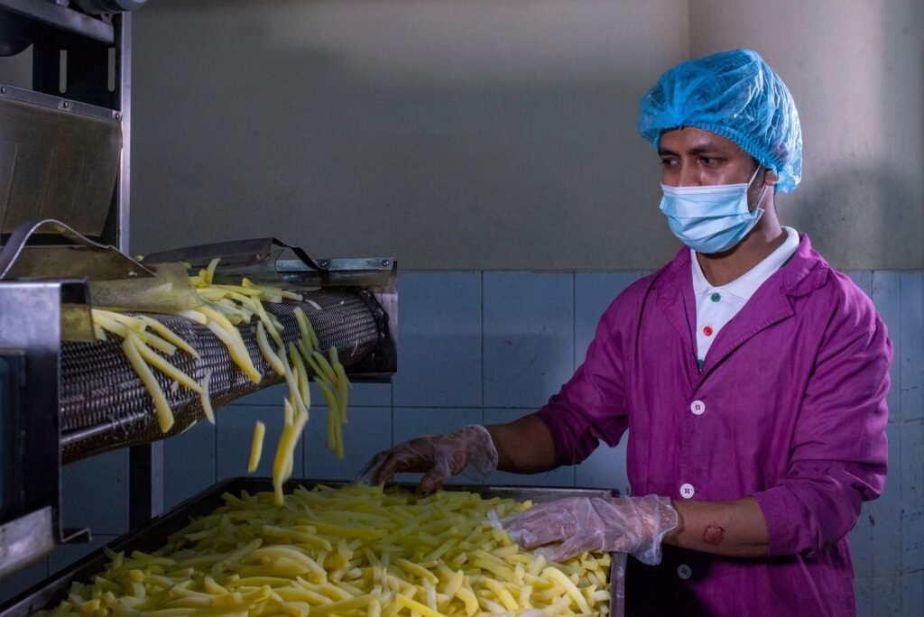 Ladakh L-G orders crackdown on food safety violations, warns of heavy penalties