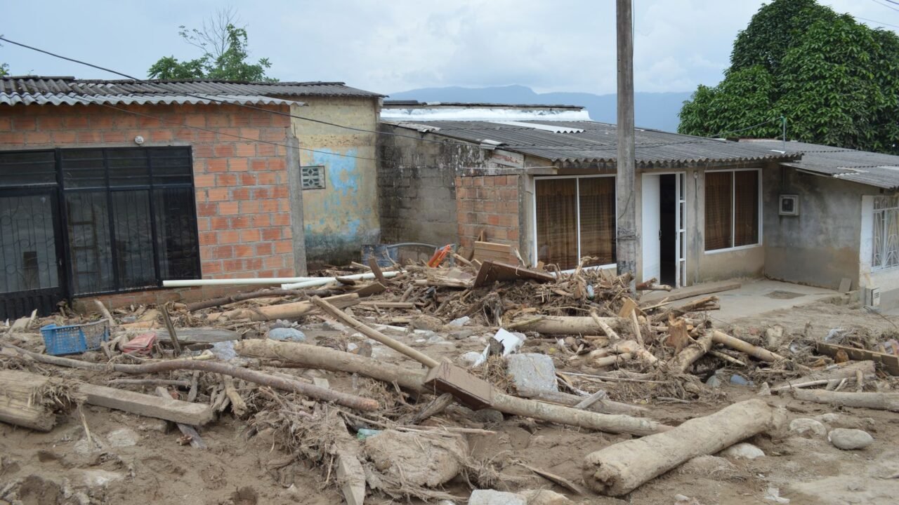 Powerful 7.4 Magnitude Earthquake Jolts Colombia, Casualties Reported