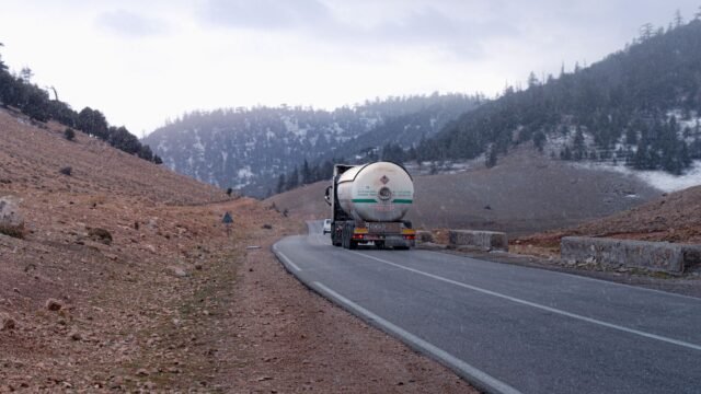 LPG tanker’s tyre catches fire on J-K highway in Ramban; no casualties