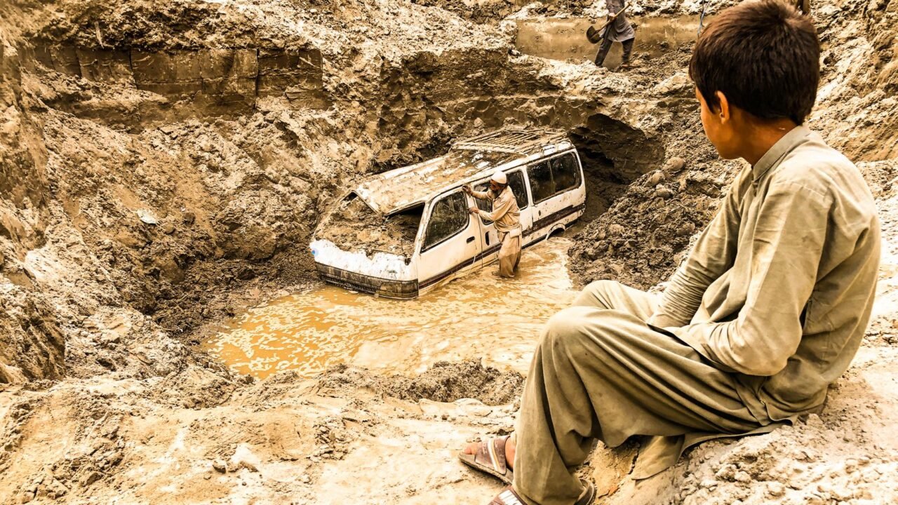Nepal Flood Survivors Return to Mud-Stricken Homes Amidst Devastation