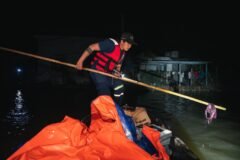 Nepal Turns to Mass Burials, as Thousands Remain Missing from Floods