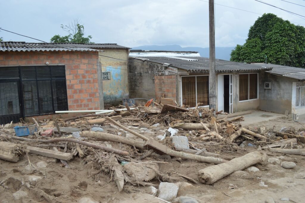 Powerful Earthquake Strikes Colombia