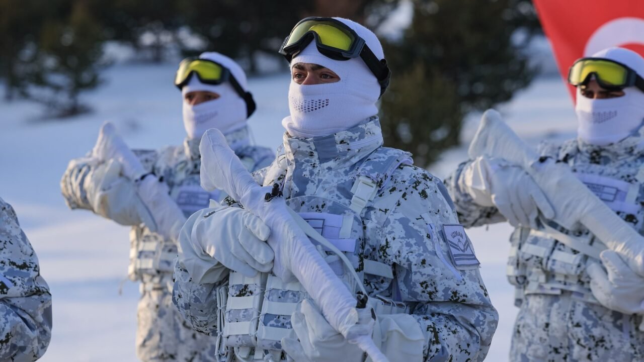 Special Funds Boost CRPF Winter Gear for High-Altitude J&K Operations