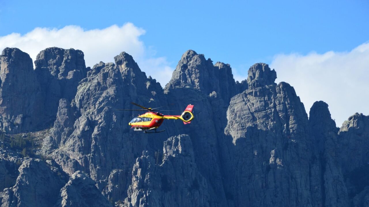 Teen Hikers Stranded for 12 Hours After Google Maps Trail Miscalculation
