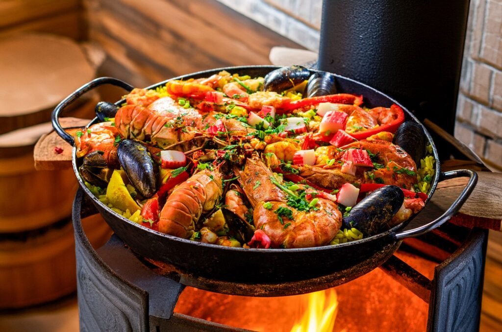 The 10 p.m. Dinner Is a Spanish Tradition. Are People Giving It Up?