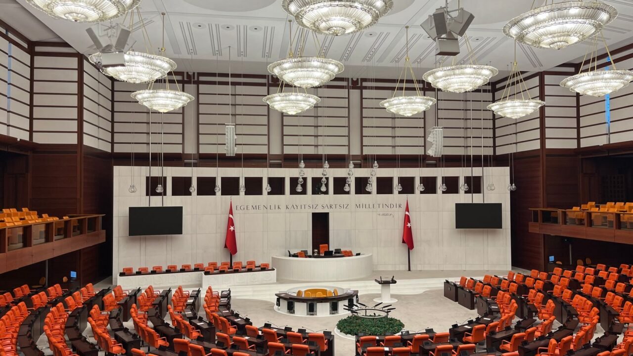 Turkey Enacts Law to Advance Peace Talks with Kurdish Group