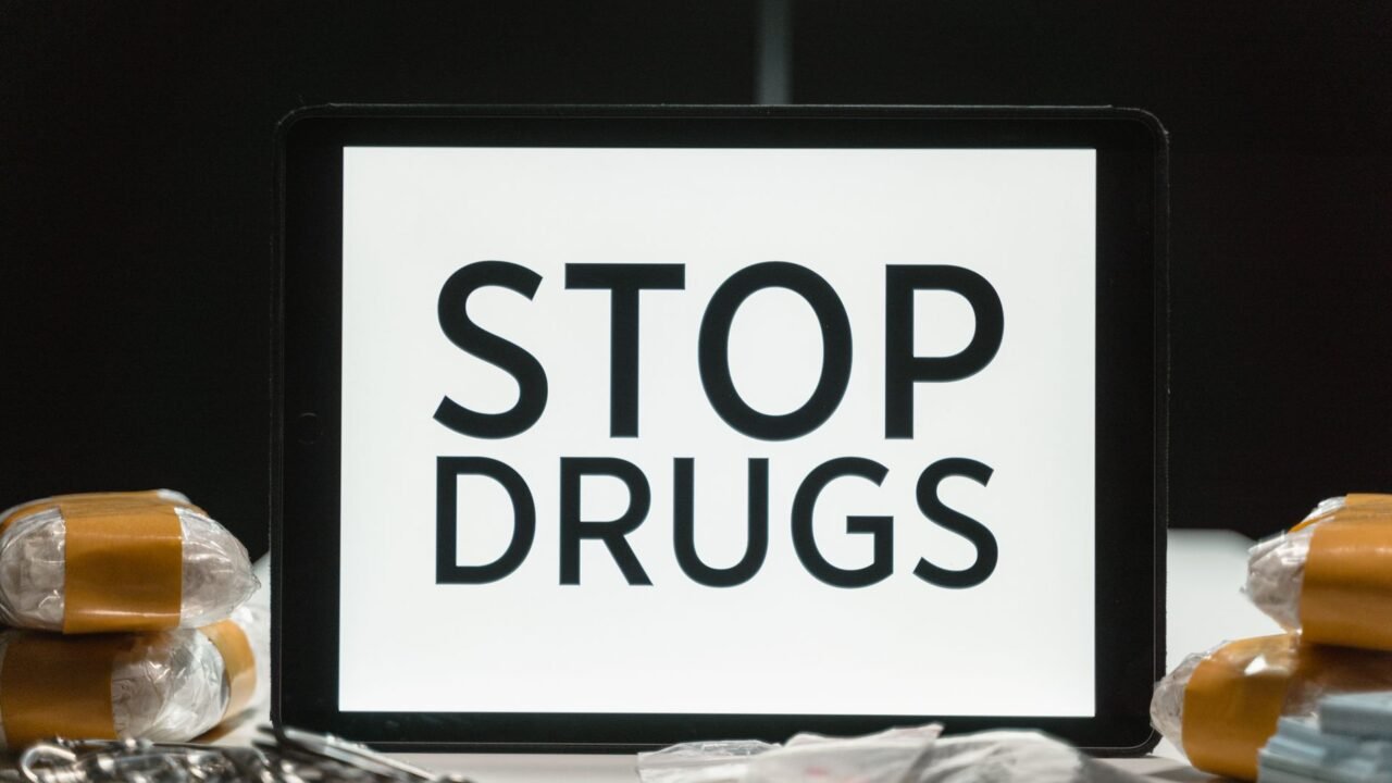 J&K Authorities Detain Two Drug Peddlers Under Special Act