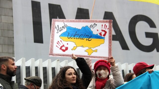 UK Prime Minister Burnham Arrives in Ukraine as Russia Amps Up Warnings