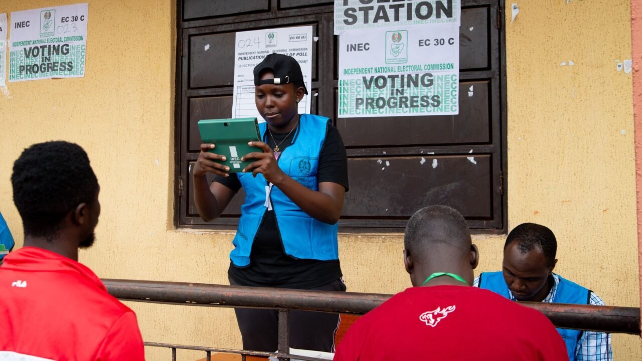 Zambia Suspends Presidential Vote Count Amidst Violence and Fraud Claims