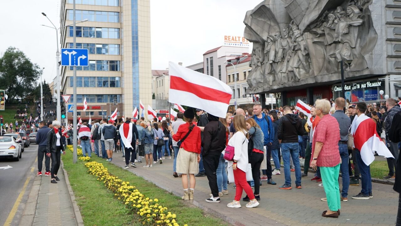 Belarus Frees Political Prisoners Amid US Sanctions Easing