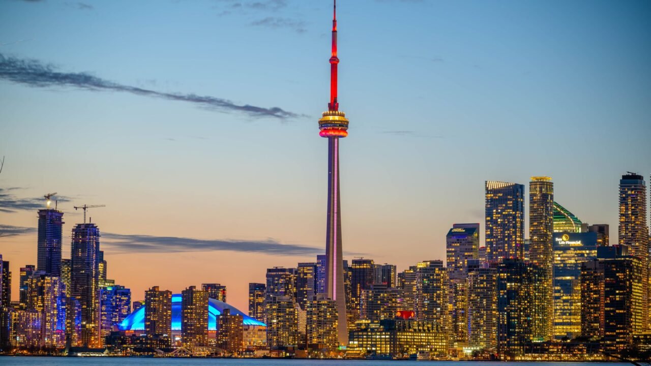 Canada Courts Global Investors Seeking Stability Amidst World Turmoil