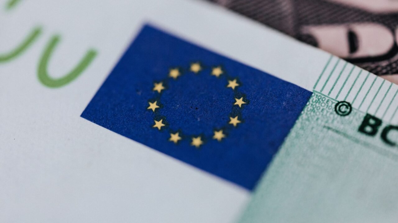 EU-Canada Trade Pact Faces Hurdles Amid Shifting Global Alliances
