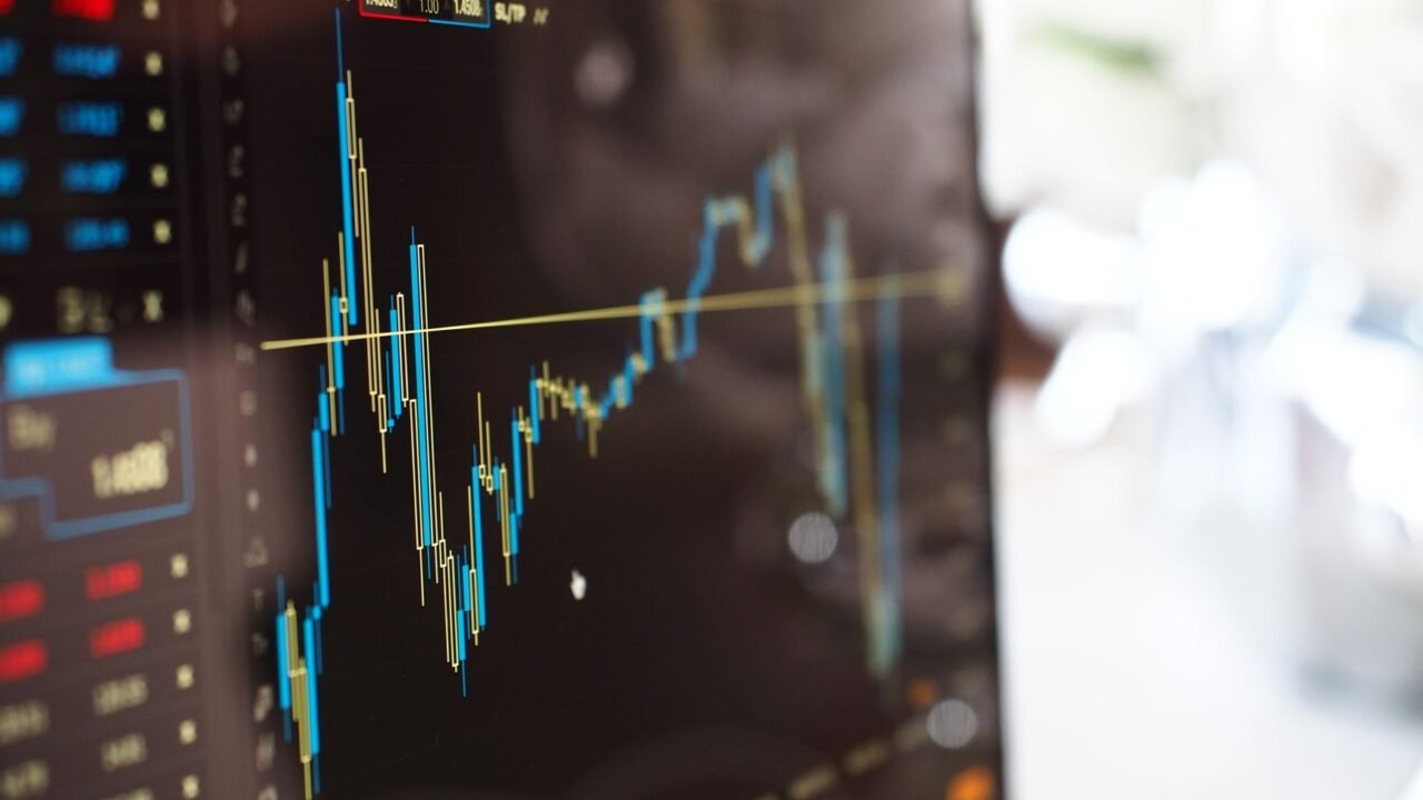 Global Debt Fears Fuel Bond Market Sell-Off to Multi-Decade Highs
