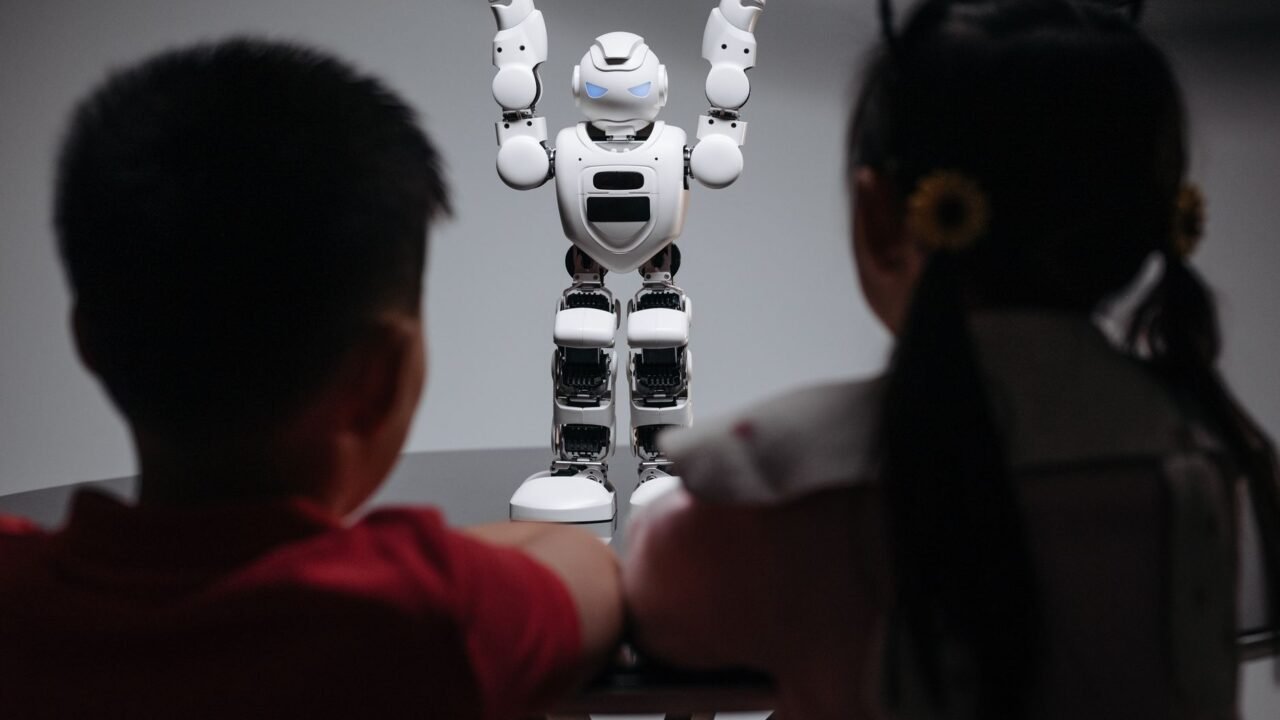 China’s English Education Debate Ignites Amidst AI Revolution