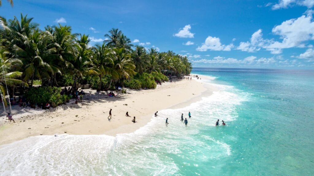 In the Maldives, A.I. Is Helping to Rebuild Beaches Lost to Rising Seas