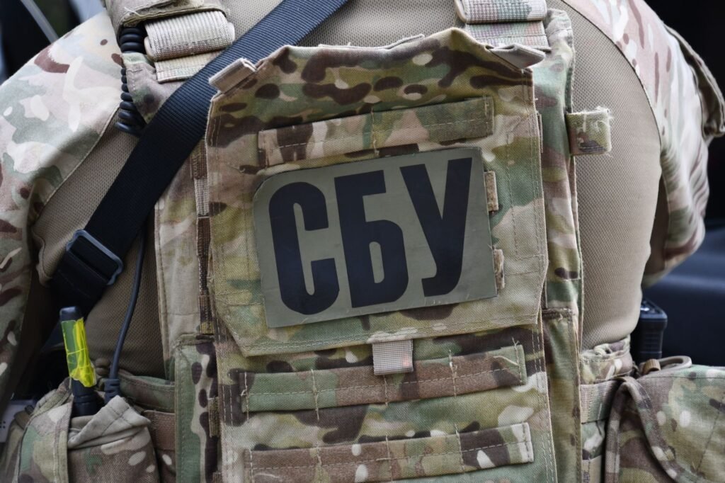In Ukraine, Fraud and Waste Are Rewarded With More Weapons Contracts