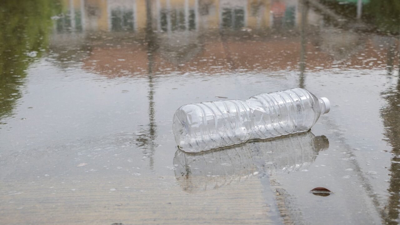 Indonesia’s Air and Rain Now Contaminated with Microplastics