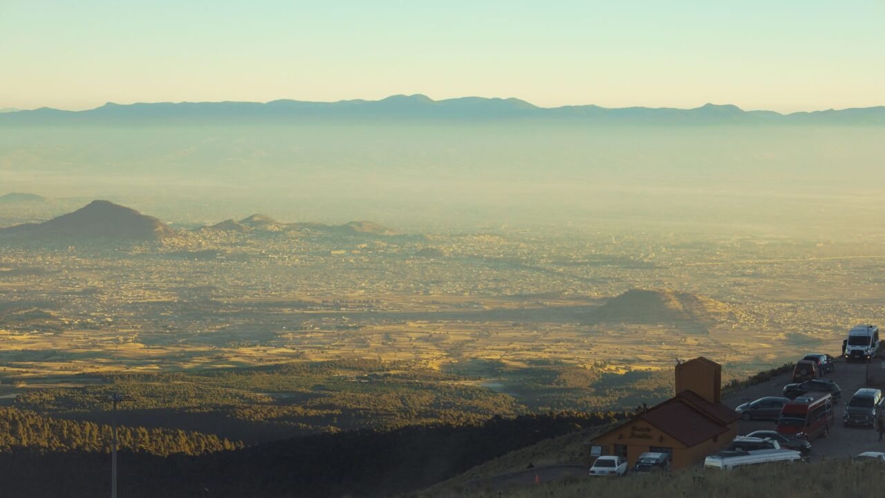 Mexico Valley Suffers as Capital’s Waste Creates Health Crisis