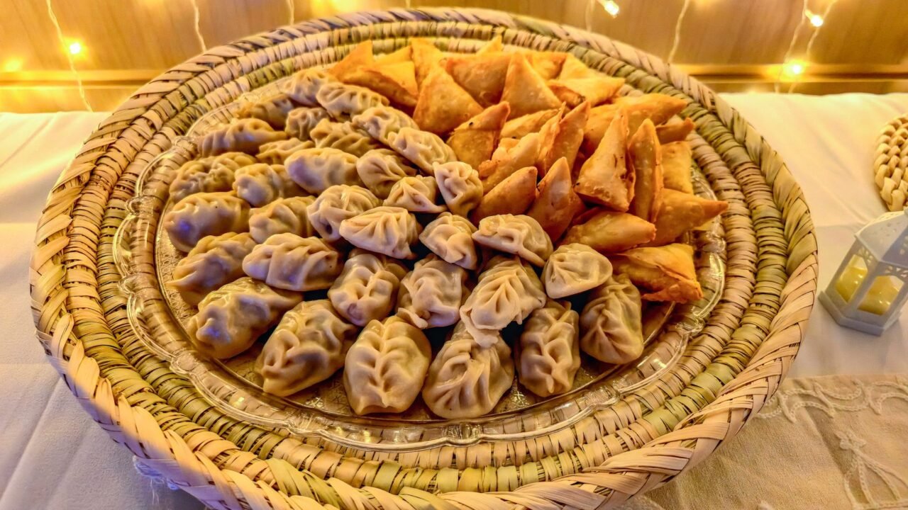 India’s Vegetarian Summit Meal Sparks Political Debate Over Culinary Heritage