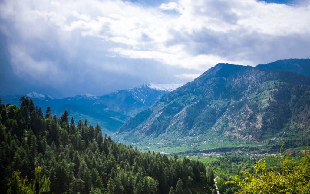 Patnitop proposed for Centre’s global tourism scheme: Omar