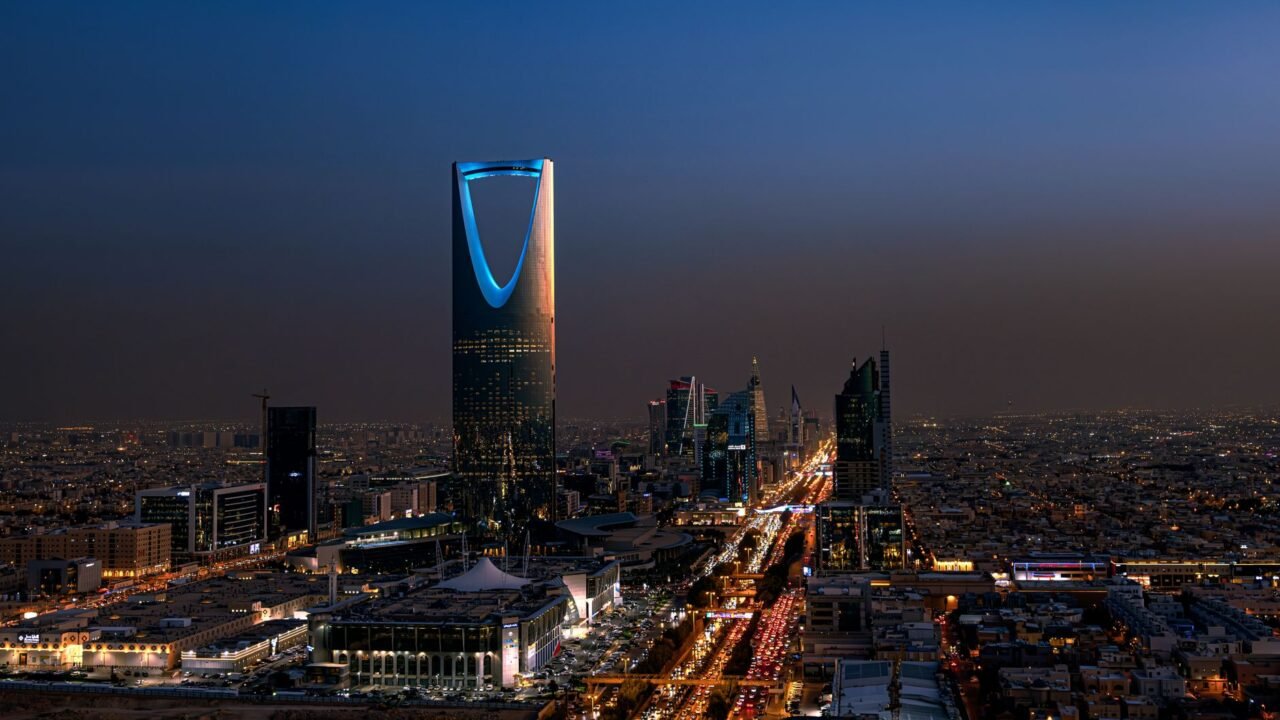 Riyadh Reels From Mysterious Booms Amid Heightened Houthi Tensions