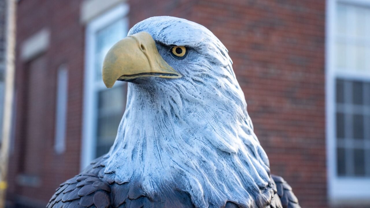 Trump’s Diplomatic Go-To: Bald Eagle Statues for Foreign Leaders