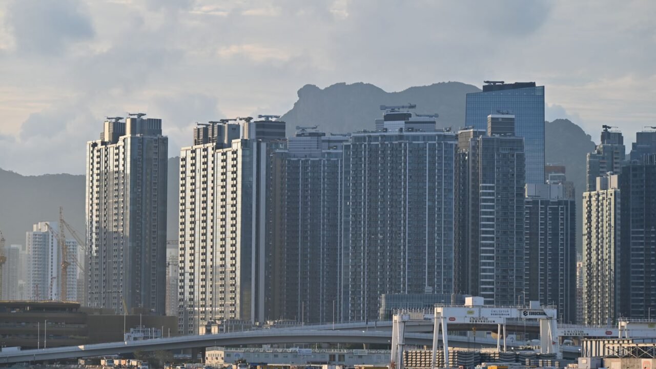 Hong Kong’s First Chief Executive Tung Chee-hwa Dies at 89