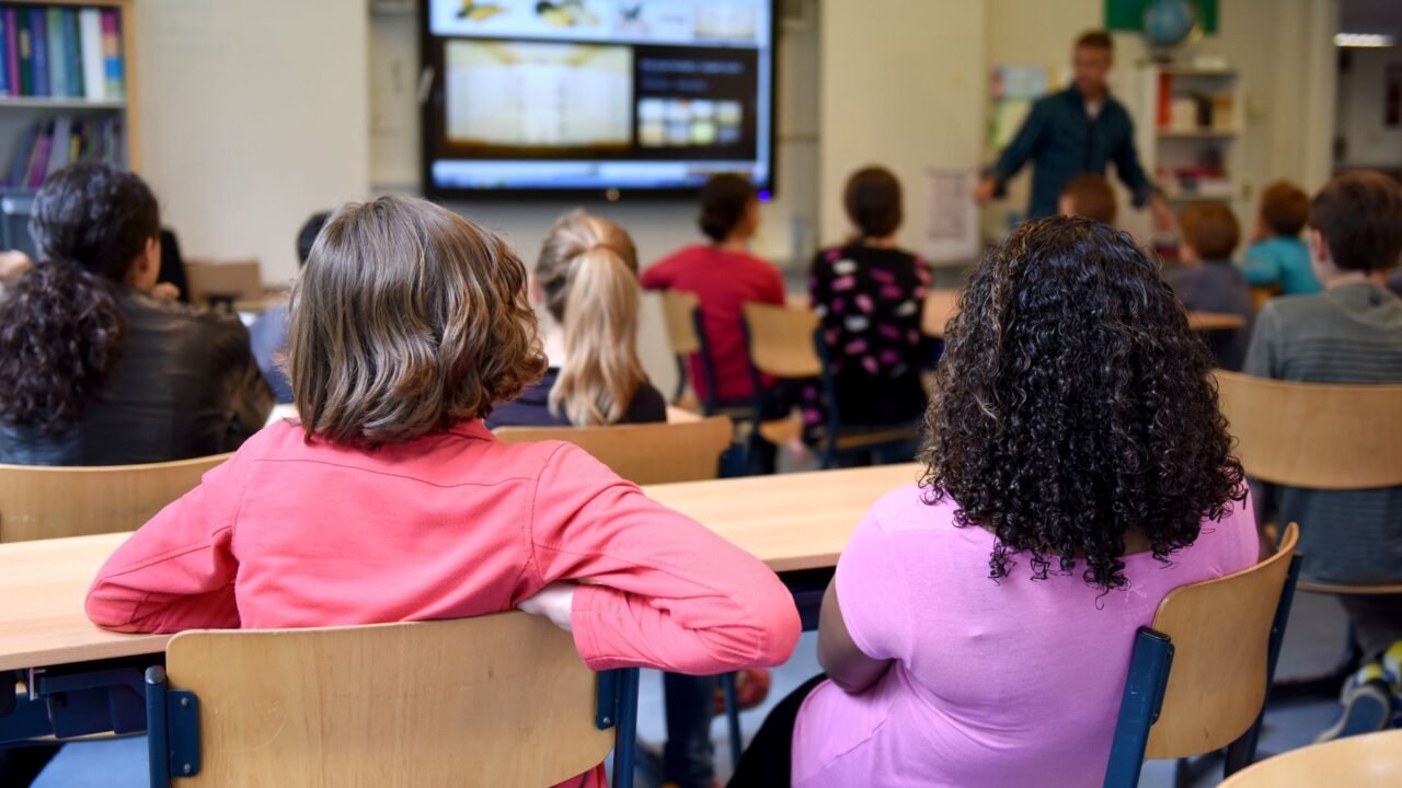Dutch Schools Explore ‘Adolescence’ Education to Combat Online Harms