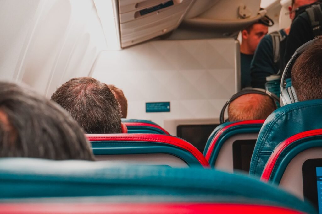 2 passengers who helped thwart the FlyDubai attack add details in a TV interview.