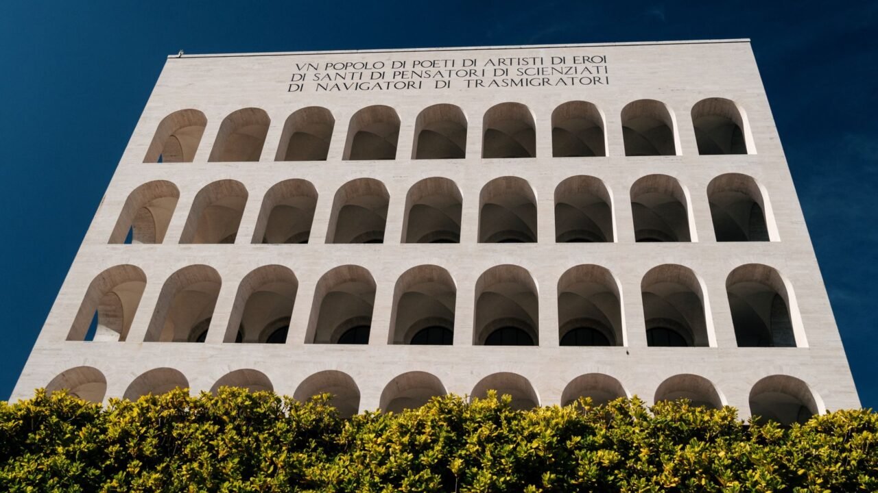 Mussolini’s Post-Mortem Photo: A Perilous Journey to Public View
